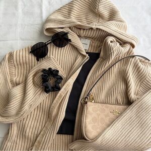 Ribbed Knit Cropped Zip Up Hoodie